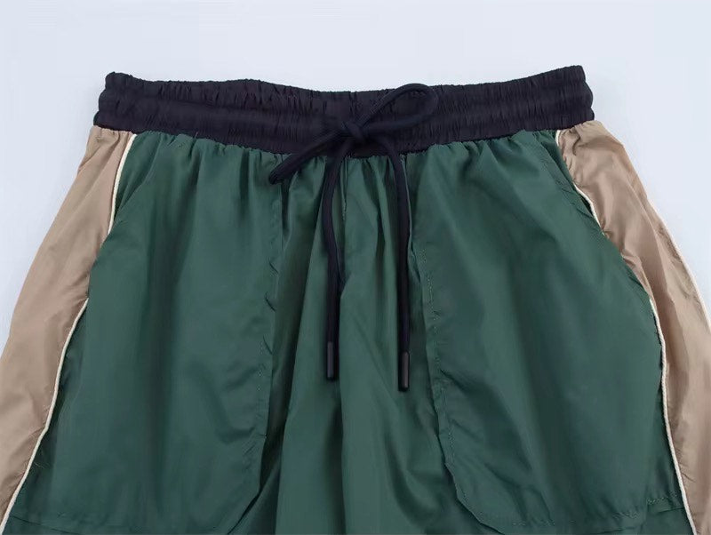 Pantalon survêtement vert et beige